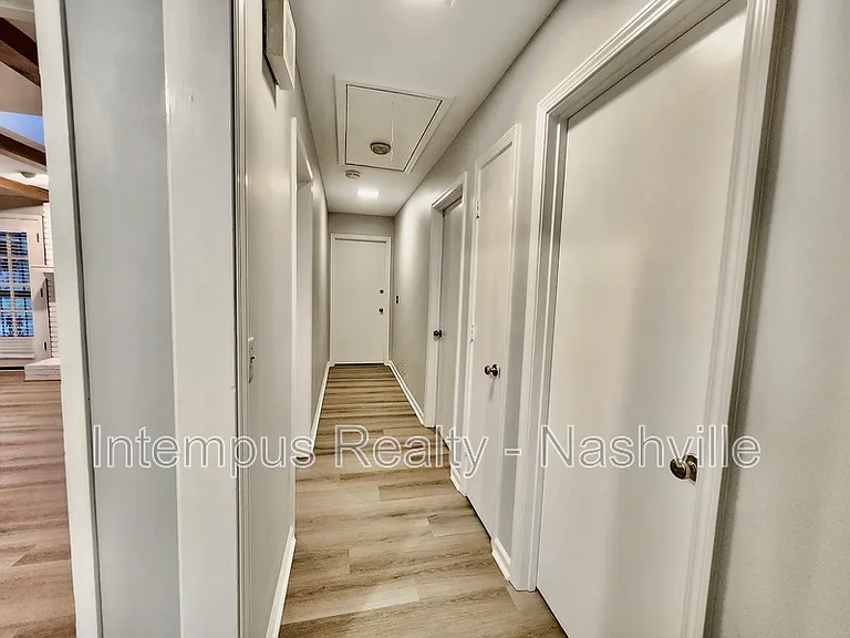8124 Devens Dr — Photo 36