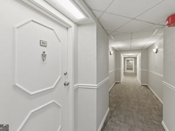 2479 Peachtree Rd NE APT 503, Atlanta, GA 30305