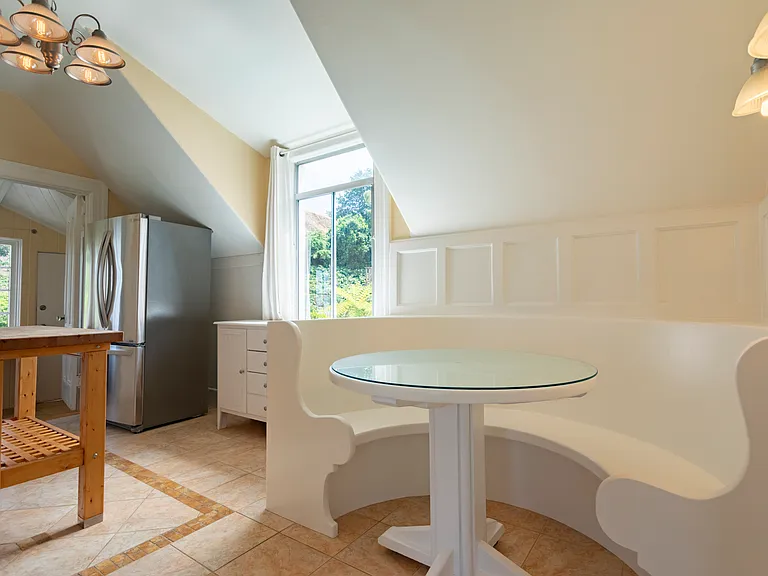 Banquette in kitchen
