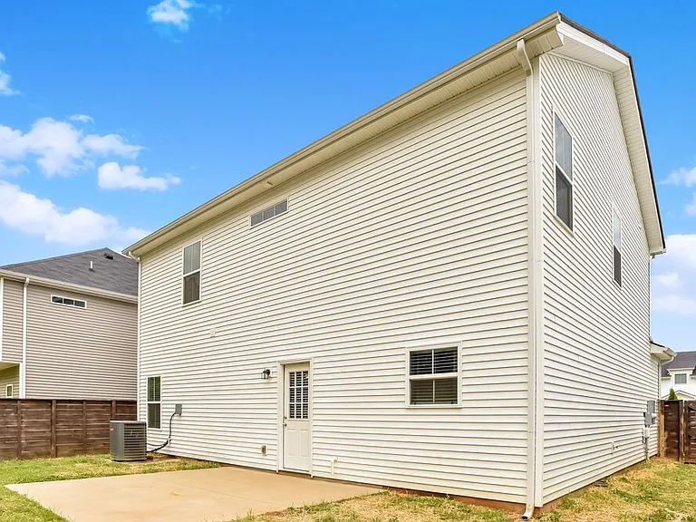 1631 Sunray Dr — Photo 17