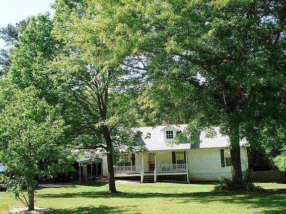 3rd image of 200 Creek Side Pl