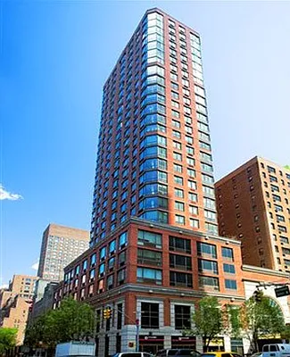 Rented by Classic Marketing- 530 Park1 | media 33