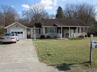 224 Collinsburg Rd #B, West Newton, PA 15089