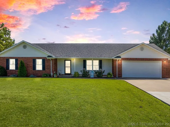 108 Lakeside Ave, Chouteau, OK 74337