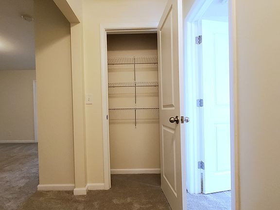 3rd image of 4524 Grenadine Cir