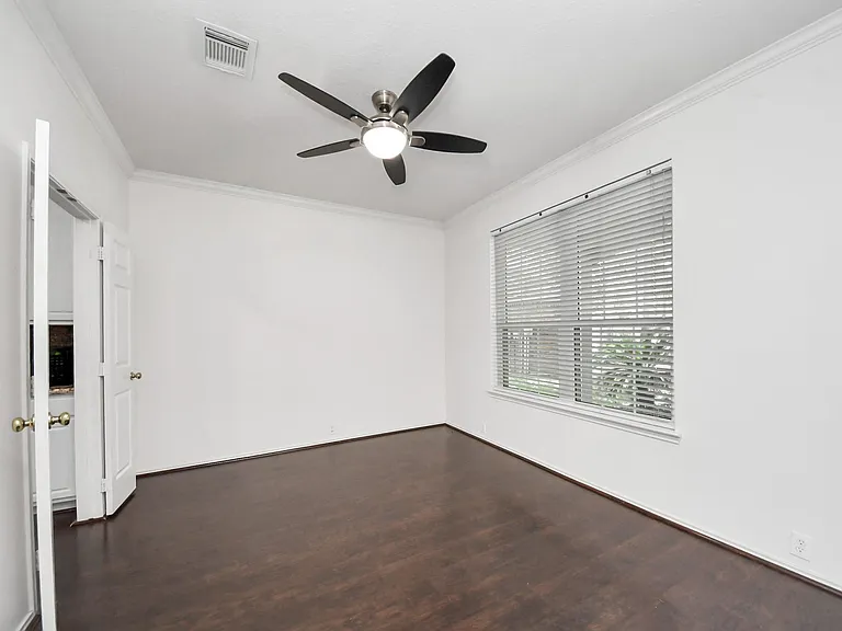 20510 Pioneer Bend Ct — Photo 14