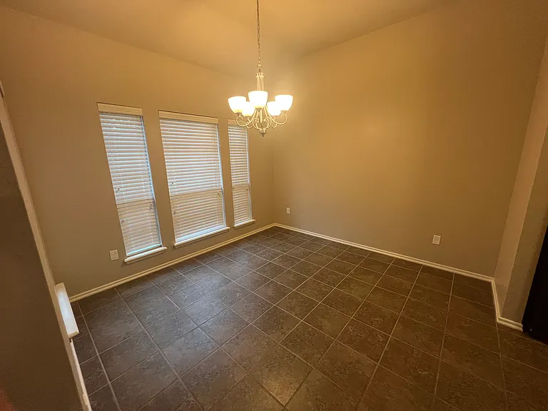 18509 Agua Dr — Photo 3
