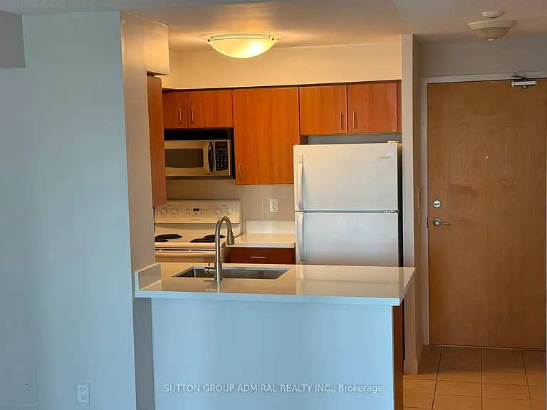 4968 Yonge St #803 — Photo 7
