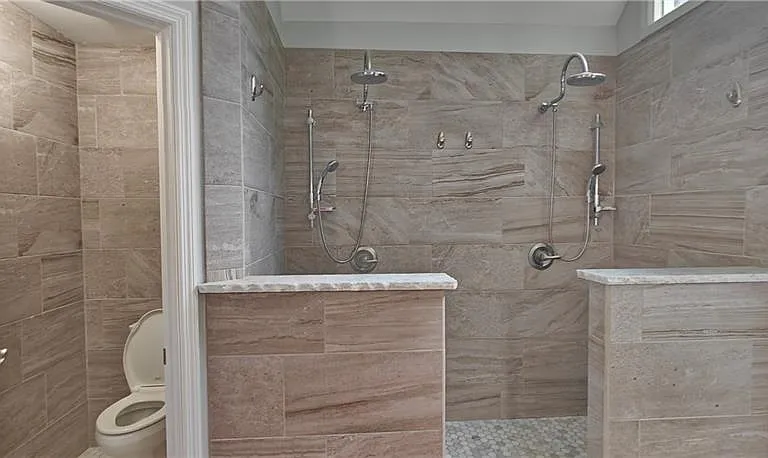7070 Derby Ct — Photo 12