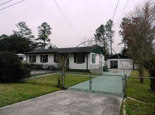 2926 Jerry Ln, Jacksonville, FL 32218