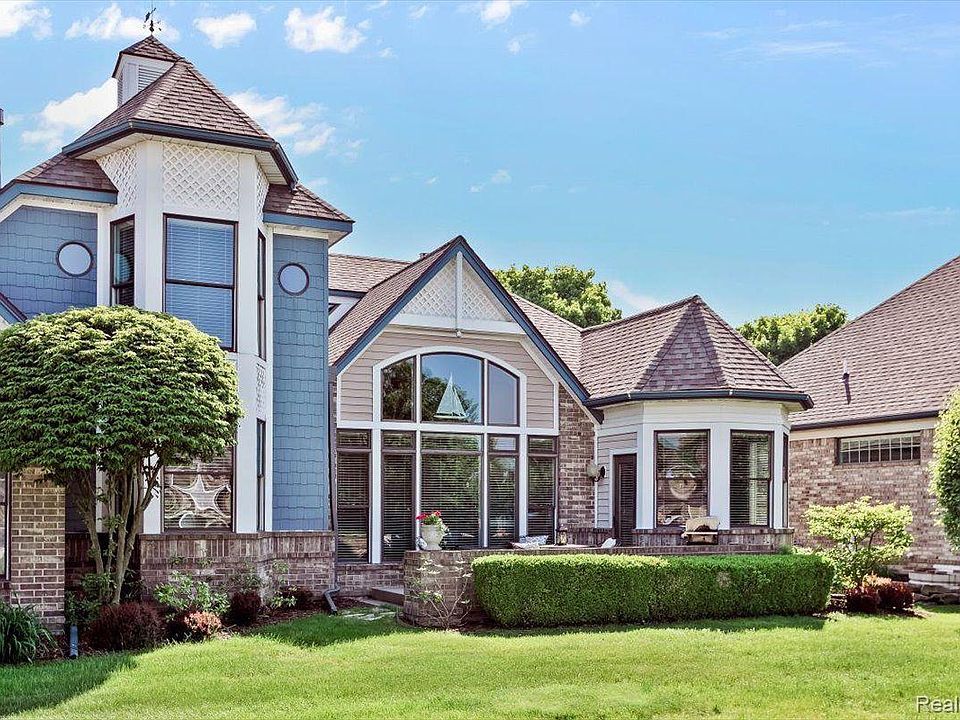 1st image of 926 Edison Shores Ct