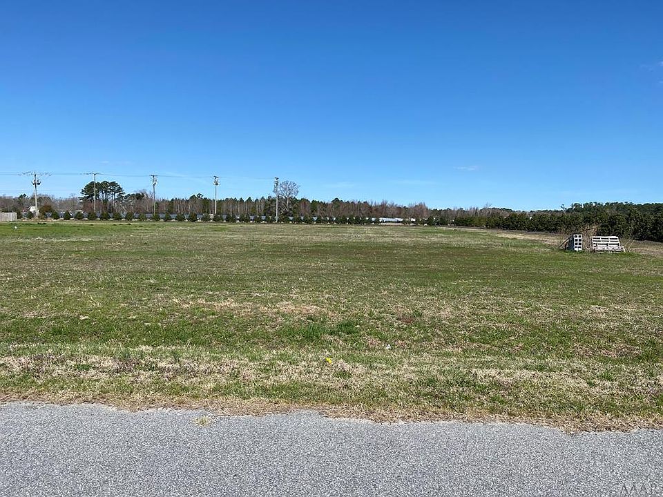 1st image of Sassafras Ln