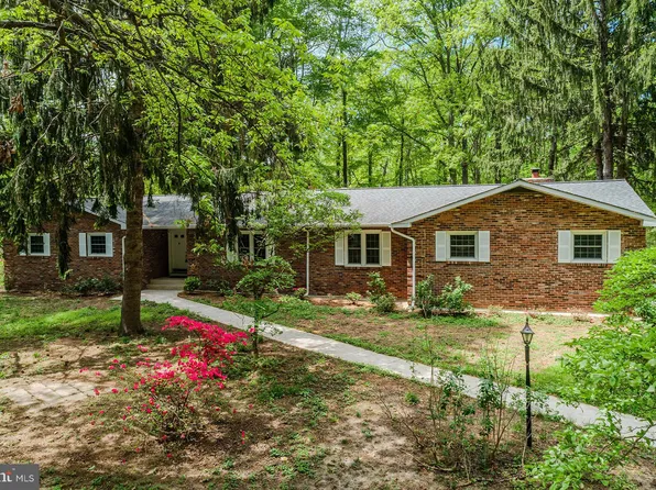 5858 Brooks Woods Rd, Lothian, MD 20711