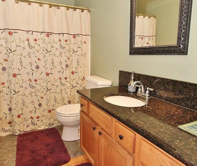 6177 S Peppertree Ave — Photo 8