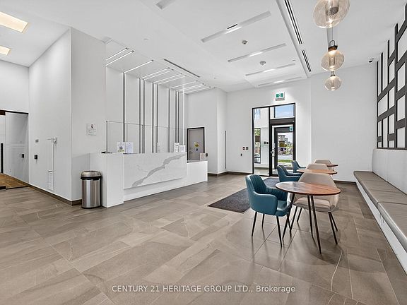 3rd image of 681 Yonge St #603