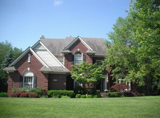 1751 Spring Creek Dr, Rochester Hills, MI 48306