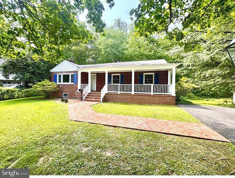 1st image of 3019 Crane Dr