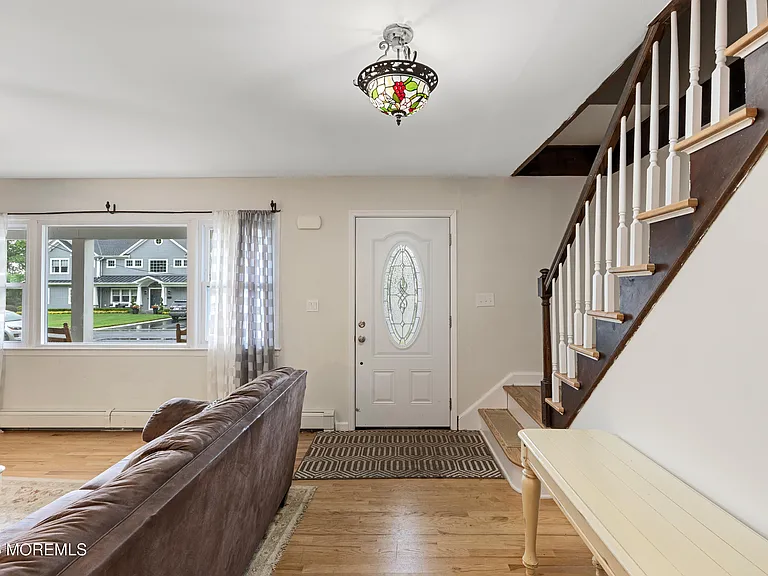 50 Algonquin Ave — Photo 4