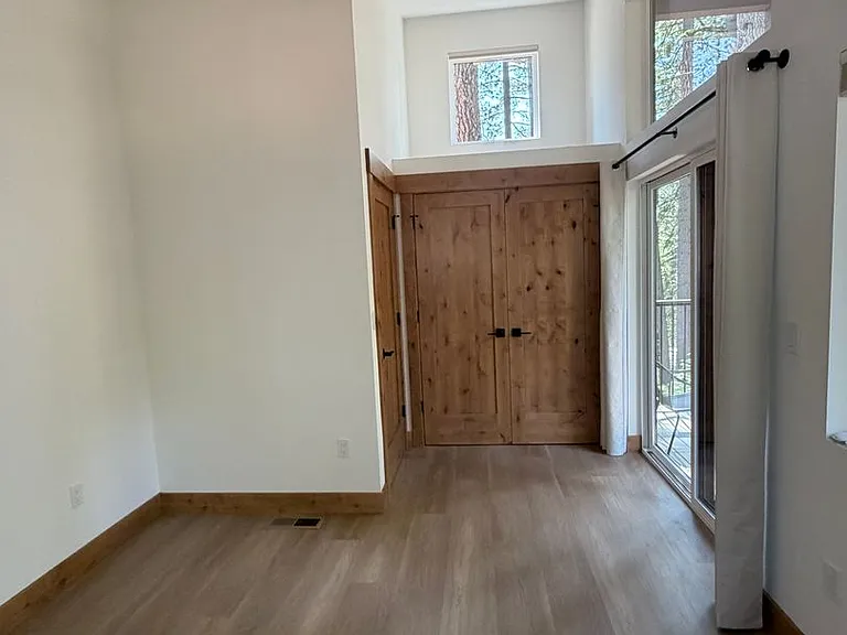 1486 Plumas Ct — Photo 9