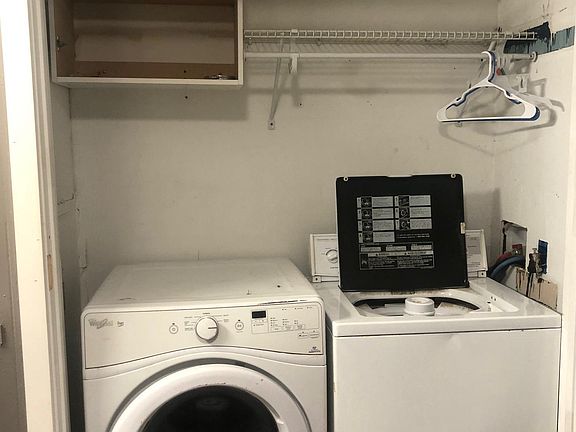 3rd image of 406 E 36th St #Townhouse