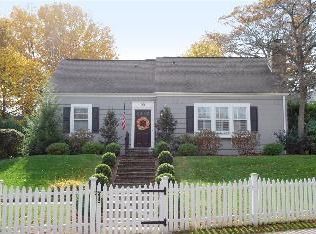 55 Gilbert St, Ridgefield, CT 06877