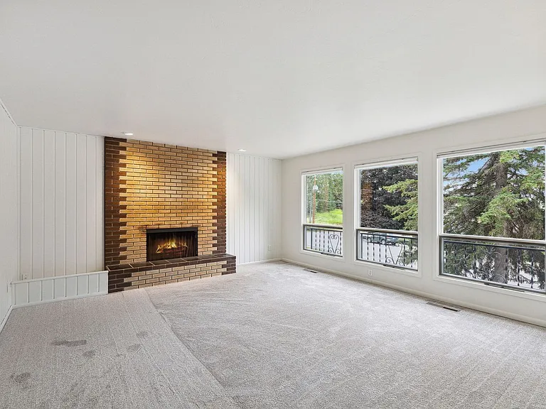 4606 Aspen Dr — Photo 6