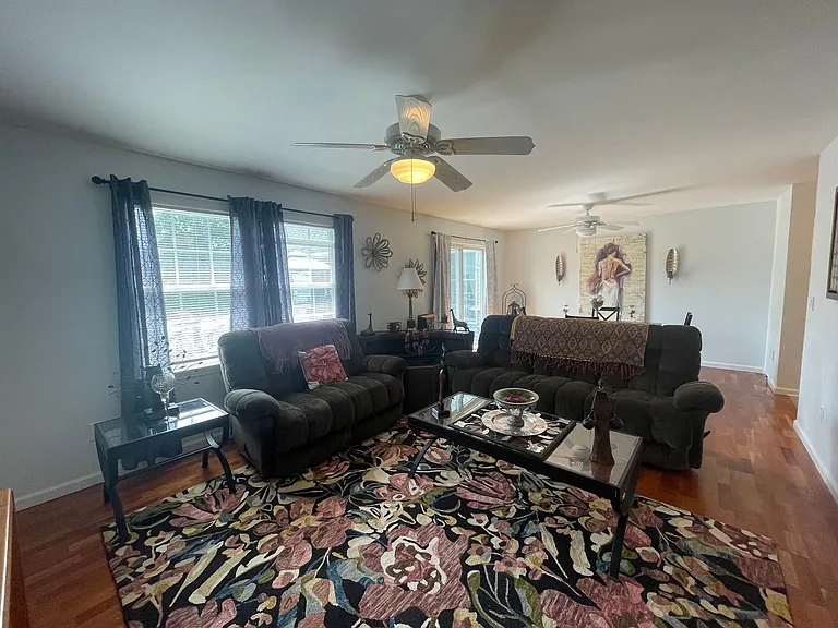 14 Richardson St — Photo 8