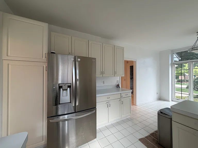 1154 Bluebird Dr — Photo 8