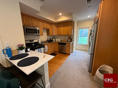 25 Lothrop St Photo 1