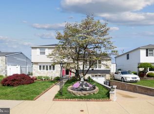 11604 Stevens Rd, Philadelphia, PA 19116