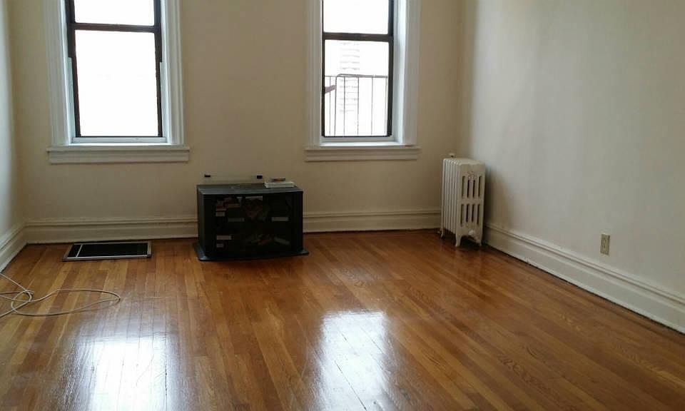 1st image of 205 Sea Breeze Ave APT 3I