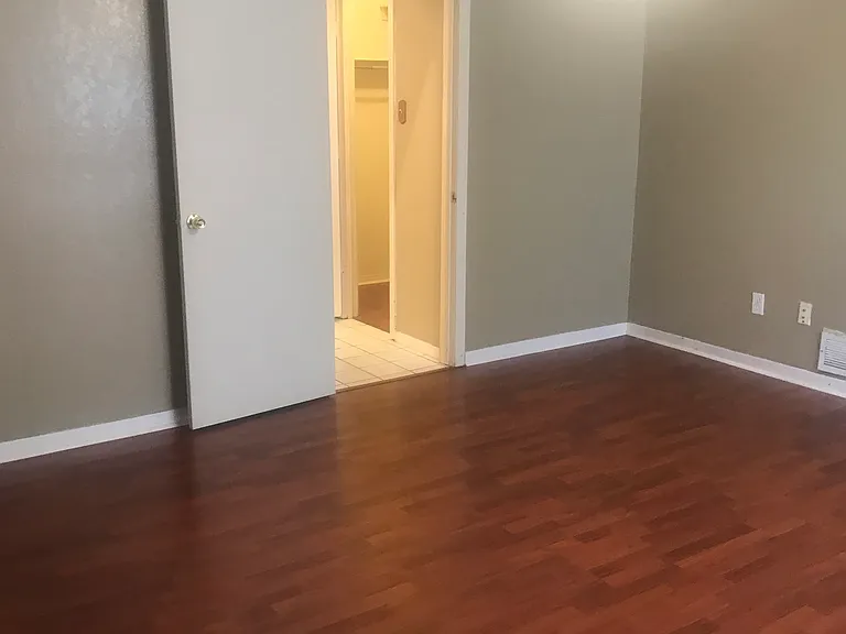 4008 San Mateo Dr — Photo 8