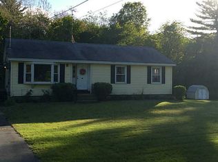 40 Winsor Rd, Foster, RI 02825