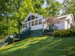 35 Lake Hill Dr, Waverly, TN 37185