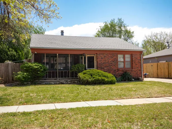 620 Courtleigh St, Wichita, KS 67218
