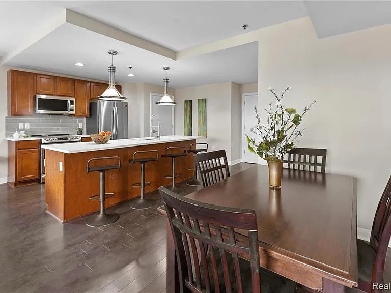 525 W Lafayette Blvd #21B — Photo 13