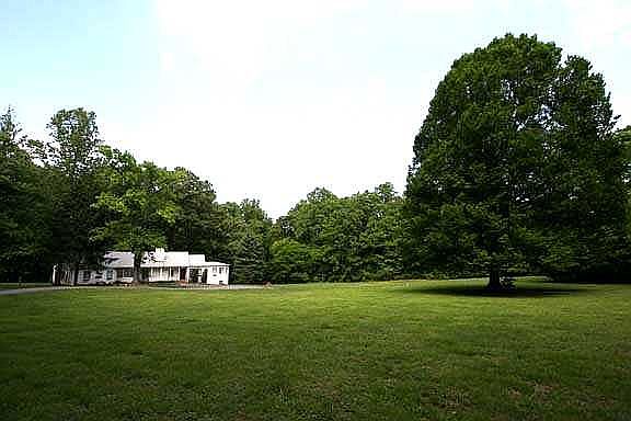 1st image of 3051 Cedar Ln