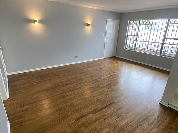 3rd image of 1049 N Genesee Ave #8
