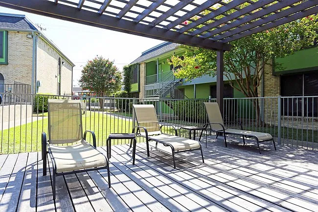 Greenview Apartments — Photo 7