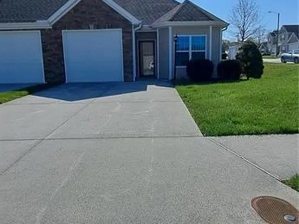 2194 Shady Stone Dr, Winston Salem, NC 27127