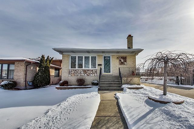 1st image of 4119 Goss Ave