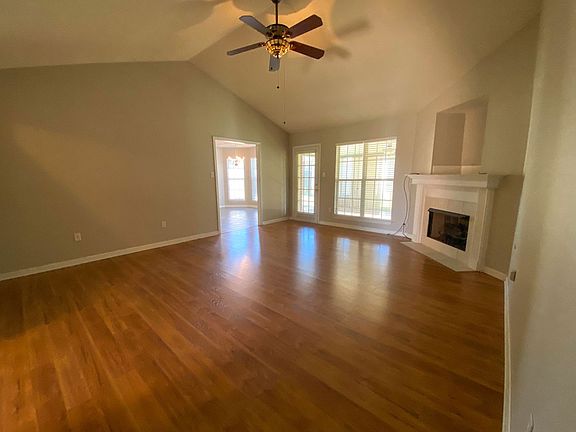 5th image of 749 Lakemont Dr