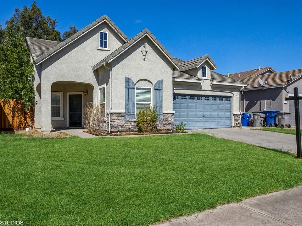 1st image of 451 Winter Garden Ave