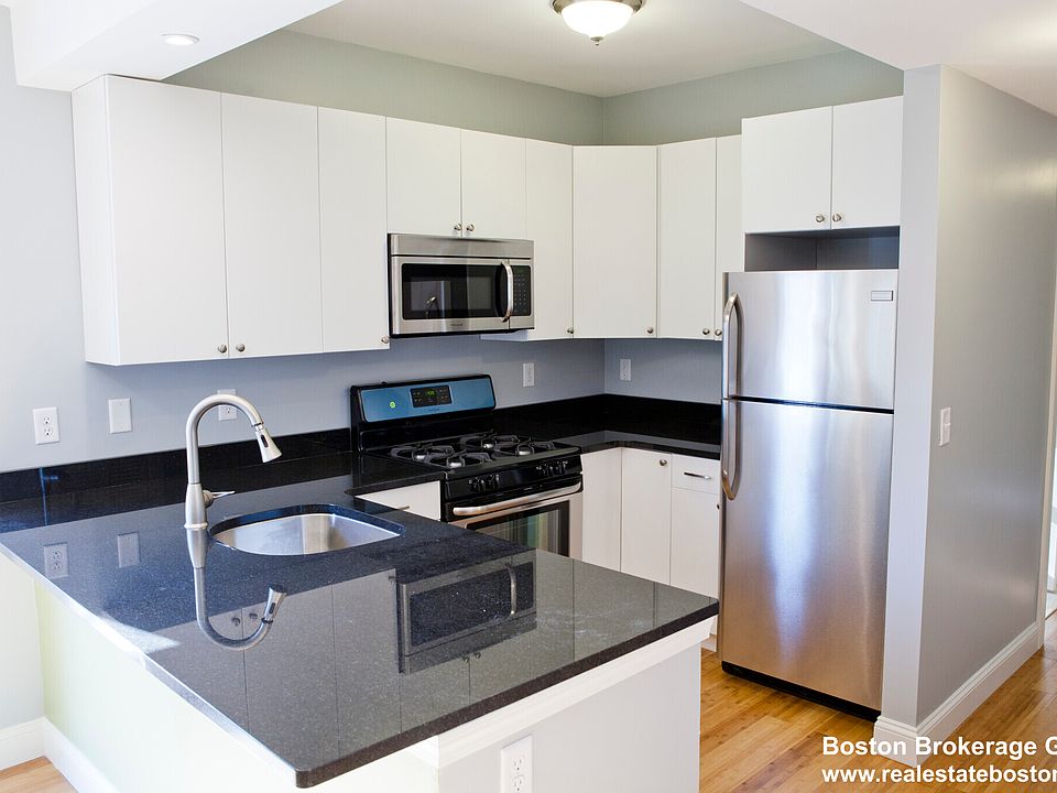 1st image of 35 Forbes St #2