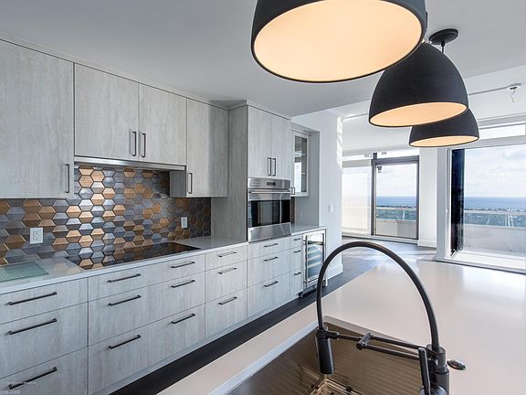 4th image of 529 S Flagler Dr #Penthouse 1h