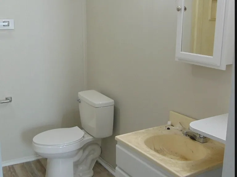 322 Rose St #A — Photo 2