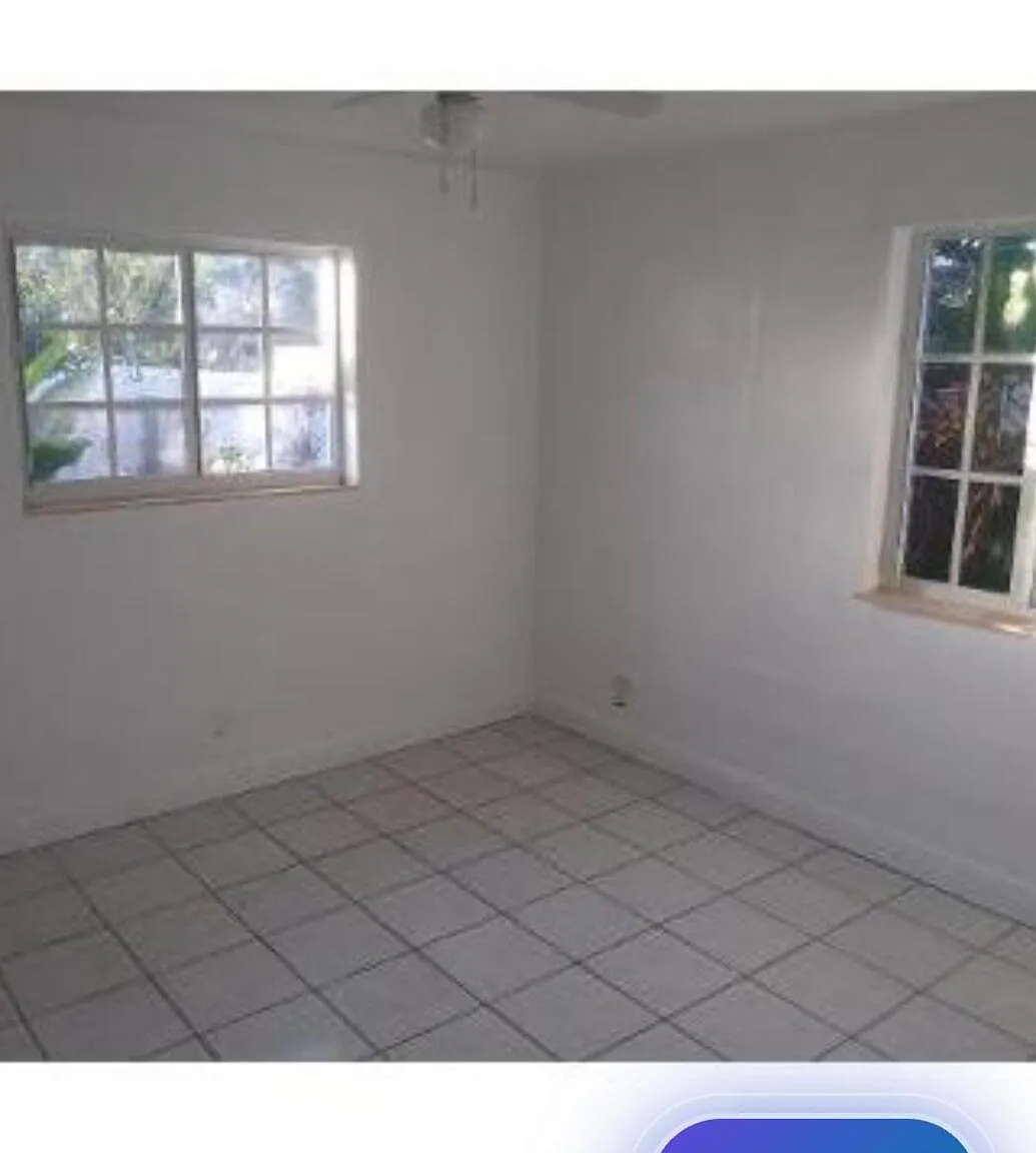 2 bed, 2.5 bath, 2080 sqft, $1,900 — Photo 4