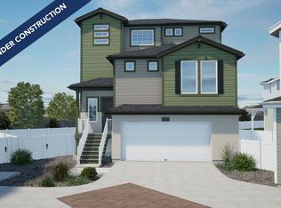 3405 Streamwood Dr, Johnstown, CO 80534