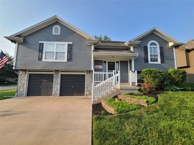 421 Granite Dr, Raymore, MO, 64083