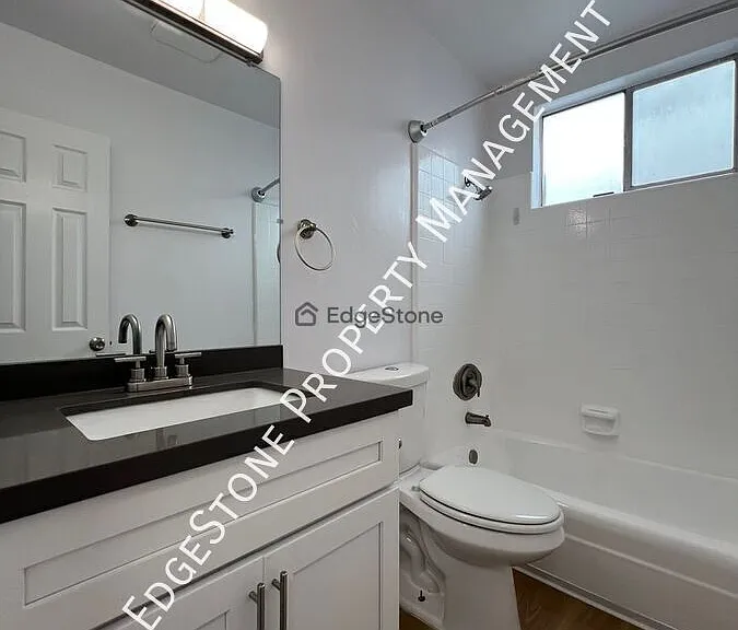 4021 W 137th St #C — Photo 7